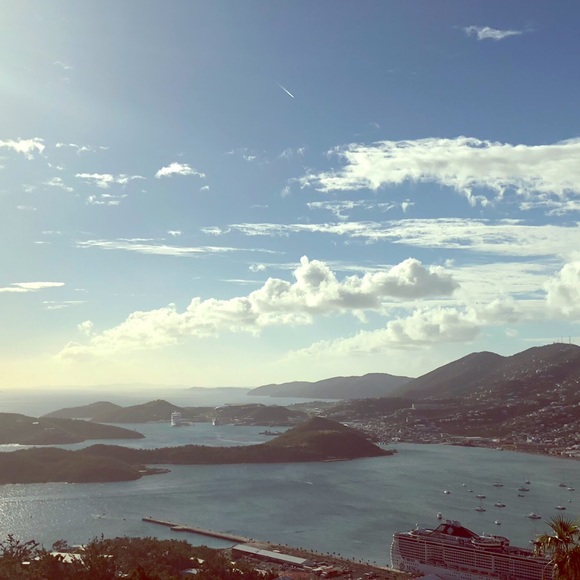 PoshAmbassadorLorna❤️ - Picture 1 of 1